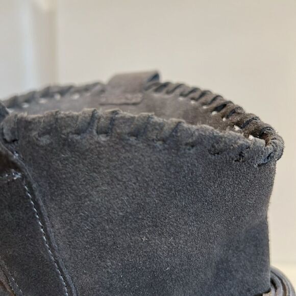 Ron‎ White “Braillee” Grey Suede Pointed Toe Booties Size 40 - Picture 12 of 15